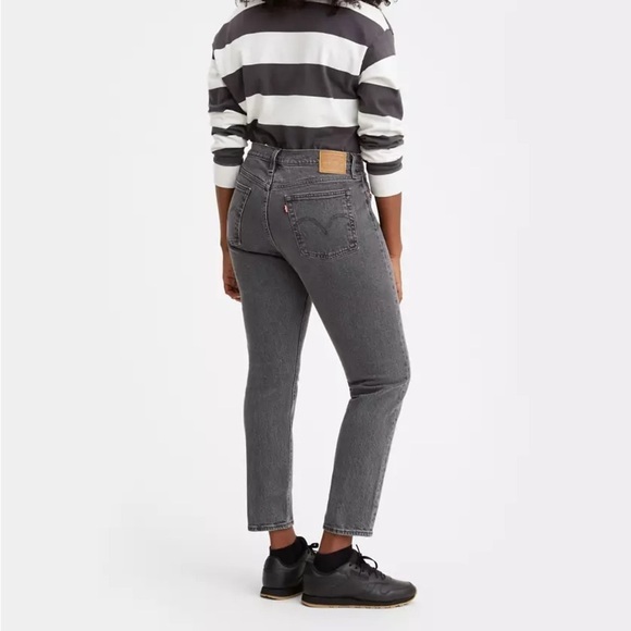 Levi’s Premium Denim Women’s Wedgie Fit Ankle Button Bite My Dust Grey Jeans 27 - Picture 1 of 16